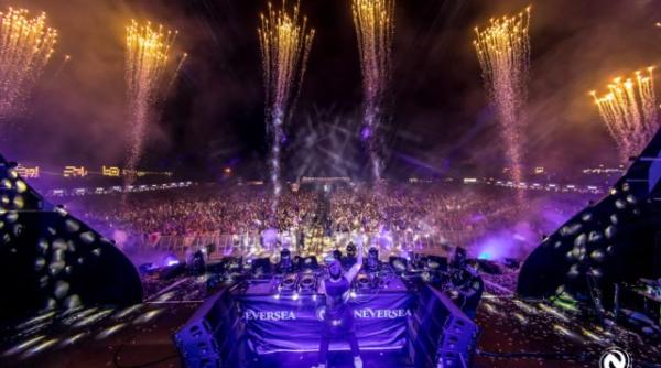 Bilete gratuite la Untold și Neversea pentru vindecații de COVID care donează plasmă