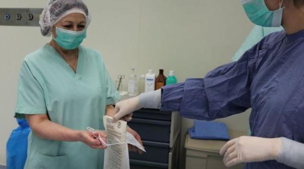 Patru asistente românce de la Spitalul Alba Iulia, infectate cu COVID-19, după ce s-au întors din concediu