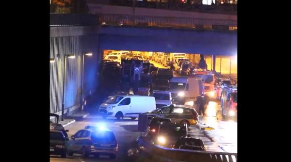 Germania. Un bărbat a a provocat un CARAMBOL cu o maşină-capcană pe autostradă strigând "Allah Akbar" - VIDEO