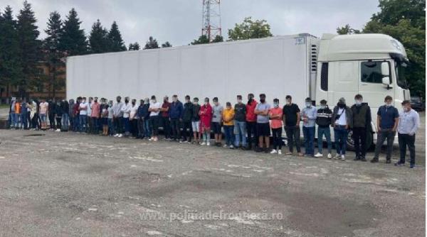 Timişoara. 44 de migranți din Turcia şi Siria, prinși când voiau să treacă ilegal în Ungaria