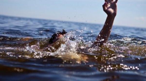 Eroi în Italia. Doi deţinuţi români au salvat o adolescentă de la înec. „Voi propune decorație pentru ei”