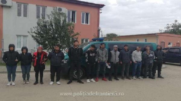 Patru români, călăuze pentru 14 cetăţeni turci, s-au ales cu dosare penale