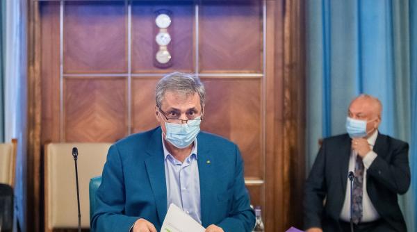 Fiul Mamei Omida, săltat de polițiști după ce s-a luat de Marcel Vela pe Facebook: "Bă Vela, trezește-te!"