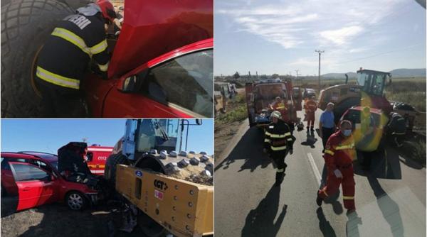 Mașina unei familii de români, spulberată într-un utilaj de peste 18 tone. Doi copii erau pe bancheta din spate