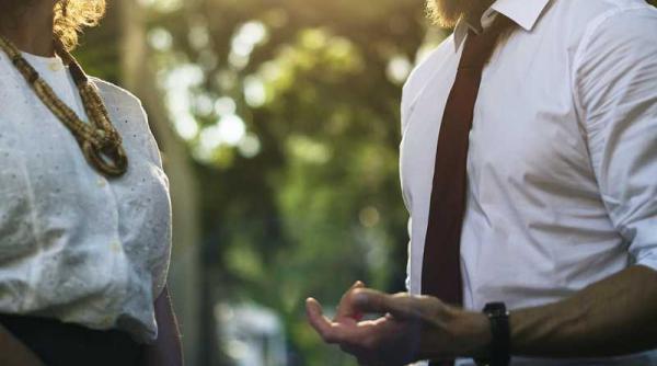 Supărat că a fost părăsit înainte de nuntă, un român care a muncit în Italia cere în instanță toți banii cheltuiți cu iubita sa