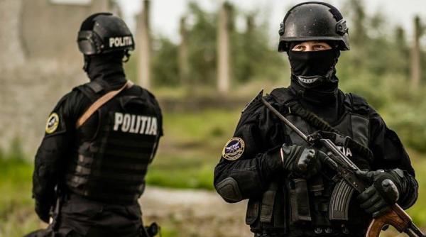 Polițiștii reacționează după explicațiile IGPR în scandalul cu interlopi: „În nicio țară polițiștii nu sunt umiliți în acest hal”