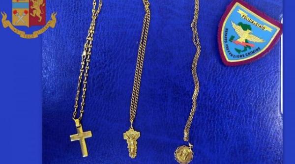 Italia. Trei români s-au îmbogăţit, jefuind persoanele vârstnice. Cum acţionau 