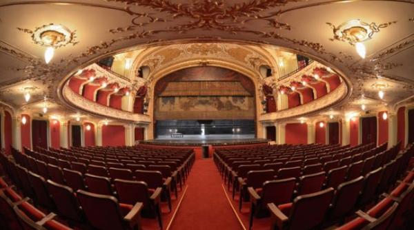 Peste 60 de artişti de operă ai Teatrului Naţional din Praga, plasaţi în carantină