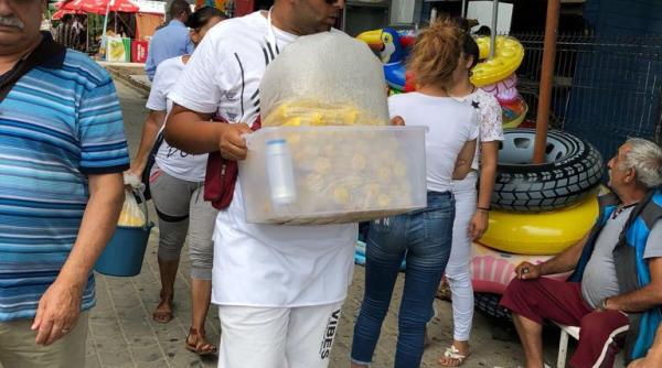 DNA: Șeful poliției Eforie lua șpagă de la comercianții ambulanți ca să-i lase să vândă pe plajă