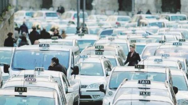 Italia. Româncă, abuzată de un taximetrist. A doua zi a sunat-o şi i-a povestit 