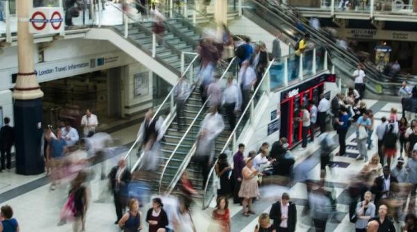 ONU: Pandemia va adânci decalajul de sărăcie extremă dintre femei şi bărbaţi