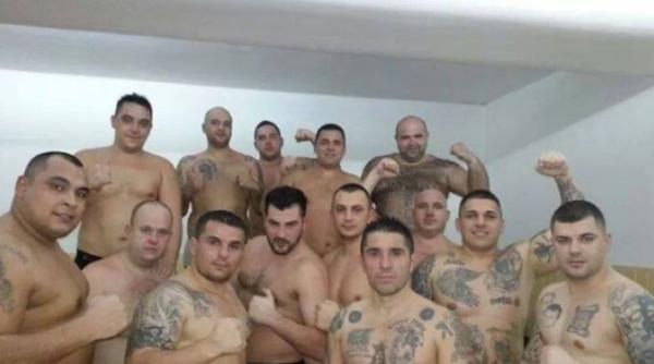 Interlopii s-au bătut cu săbii în Târgu Jiu