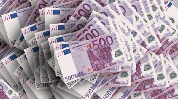 Euro a atins al treilea maxim istoric în doar o săptămână