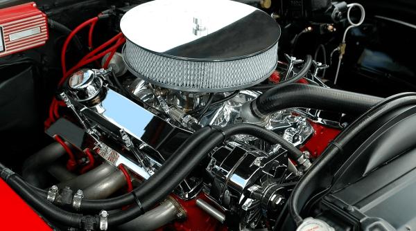 Cum sa alegi uleiul de motor perfect pentru masina ta