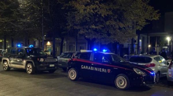 Italia. Trei proxeneți români au fost arestați, după ce unul dintre ei a dat cu mașina peste un migrant