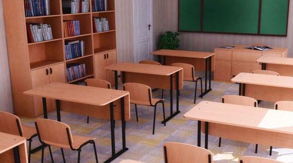 Situaţie gravă în Republica Moldova. 5.000 de elevi şi 300 de profesori sunt în autoizolare