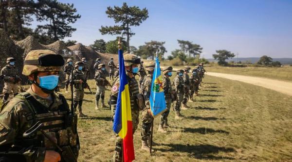 Militarii români din Mali, vizitaţi de un înalt oficial din cadrul ONU
