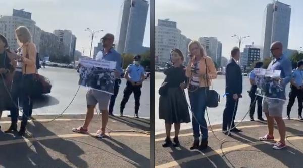 Protest „anti-botniță” în Piață: Oana „Sparanghel“ Lovin și Codruța Cerva au adus frânghii