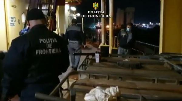 Doi români au ajutat 8 turci care voiau să ajungă în Ungaria