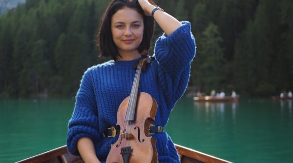 Consuela a lăsat în urmă orchestrele faimoase ale Italiei pentru un proiect de suflet, în România: „Nu îmi pare rău“