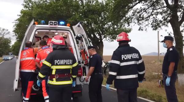 Trei români, răniţi într-un grav accident rutier între Braşov şi Târgu Secuiesc