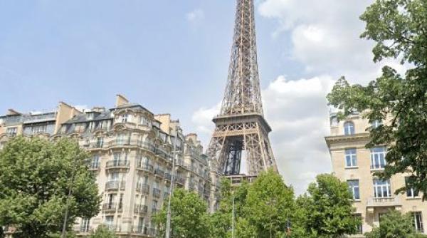 Franța. Alertă cu bombă la Turnul Eiffel