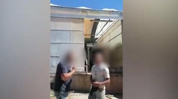 Italia. Un muncitor agricol a vrut să îşi ceară salariul, însă a primit un PUMN în cap de la "caporal" - Imagini VIDEO
