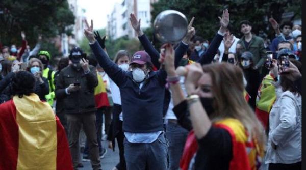 Spania. Proteste violente la Madrid împotriva măsurilor impuse de guvern
