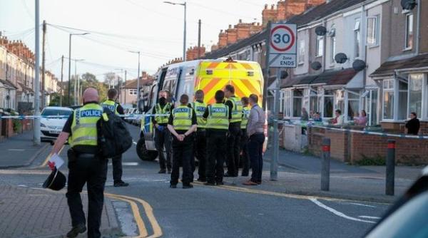 Marea Britanie stă pe un butoi de pulbere: Londra și regiunile din nord ar putea intra în CARANTINĂ totală