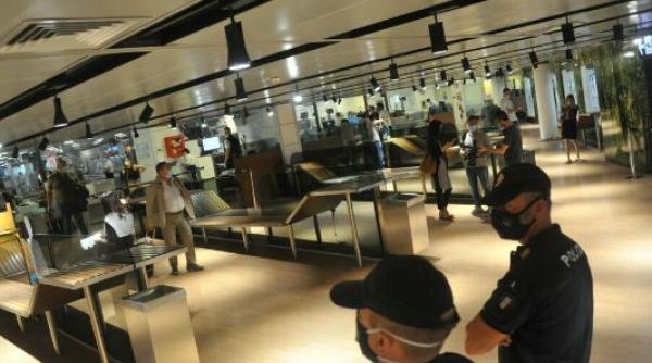 Milano. Pasager depistat pozitiv cu COVID-19 la test rapid: Nu a fost lăsat să se îmbarce în zborul Linate-Fiumicino