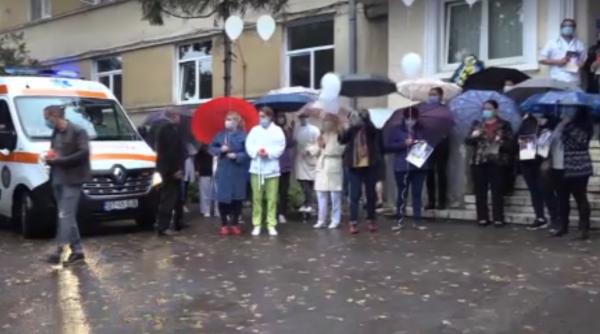 Încă un cadru medical român, bolnav de Covid-19, a murit