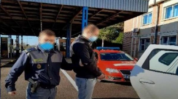 Condamnat la 12 ani de închisoare în România, un bărbat a încercat să-şi piardă urmele. A fost prins în vamă