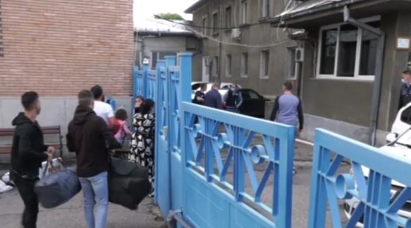 Urlete şi leşin, după ce Bercea Mondialu şi fiul său au fost arestaţi: „Şefule, ia-i bagajul, dă-i ţigările” (VIDEO)