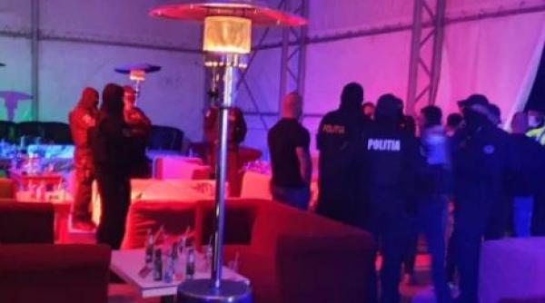 Peste 150 de români au petrecut ilegal într-un club din Corabia. Nu au respectat nicio regulă de protecţie