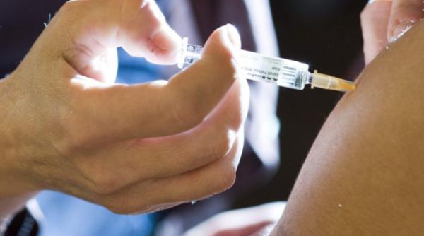 Norvegienii vor fi vaccinați gratuit împotriva noului coronavirus