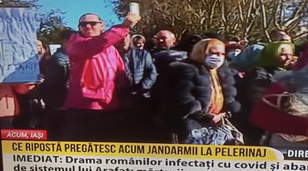 Incident la Sfânta Parascheva. Protestatarii, ATAC la reporterița RTV: "Dă-ți masca jos!"