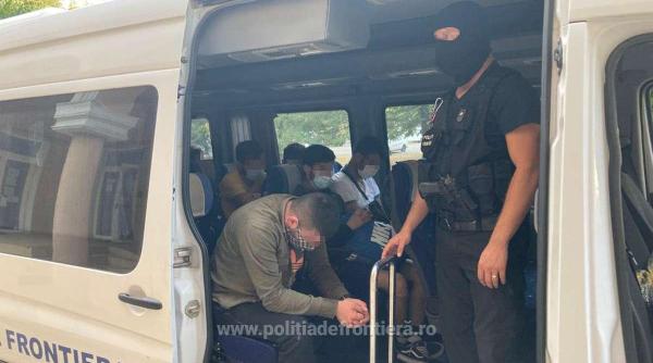 Amplă reţea de trafic de migranţi, anihilată în România: Îi aduceau din Serbia și îi ajutau să treacă în Ungaria