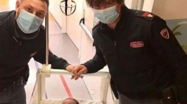 Românii care şi-au abandonat bebelușul pe o stradă din Verona, se apără: „Am dat 500 de euro unui chinez să-l dea cuiva”