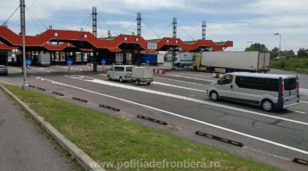 În ultimele 24 de ore, 61 de străini, opriţi la frontieră. Alţi nouă români nu au putut părăsi ţara