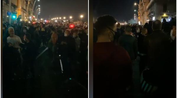 Protest URIAŞ în Italia. Oamenii au ieşit pe străzi aproape de miezul nopţii - VIDEO