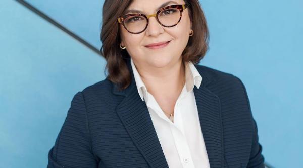Adina Vălean, comisar european al Transporturilor, despre întoarcerea românilor acasă de Crăciun: Sunt optimistă, iar familiile se vor reuni de sărbători