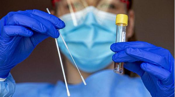 Românii, suspecţi de coronavirus, care fac teste PCR, vor primi rezultatele în 24 de ore, prin SMS și e-mail