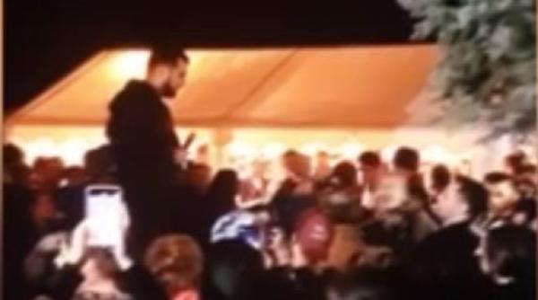 Petrecere de majorat, cu zeci de invitați și manelişti, oprită de polițiştii români după un Live pe Facebook