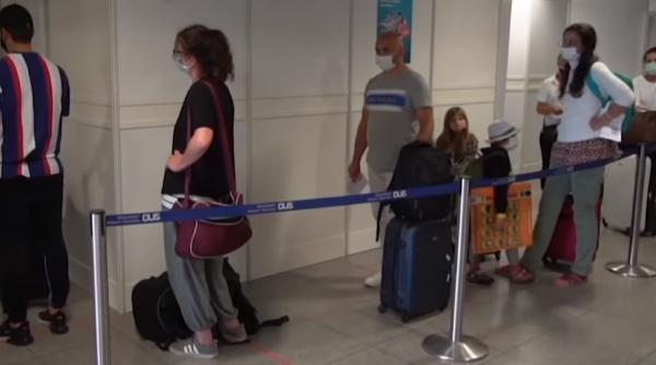 Marea Britanie nu mai permite intrarea călătorilor dintr-o ţară UE, după depistarea unei mutaţii a coronavirusului