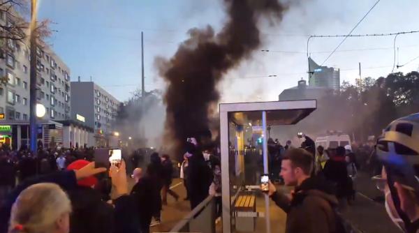 PROTEST în Germania. 20.000 de oameni au ieşit pe străzile din Leipzig, împotriva restricţiilor - VIDEO