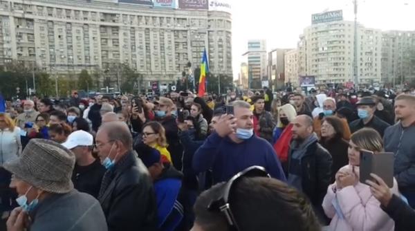 Protestatarii din Piaţa Victoriei, AMENDAŢI