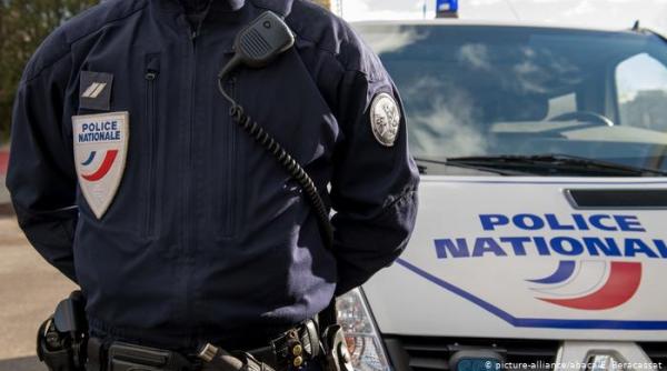 Proteste VIOLENTE în Franța: Ciocniri între liceeni și poliție din cauza restricțiilor impuse de pandemie