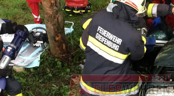Un șofer român a făcut PRĂPĂD pe o șosea din Austria: Accident în lanț, după o manevră greșită