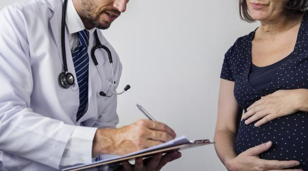 Telemedicina, reglementată în premieră în România. Ministerul Sănătății va decide lista serviciilor medicale ce pot fi oferite la distanţă