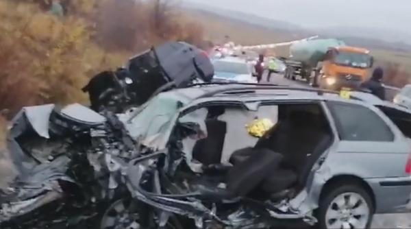 Accident tragic, după o depăşire inconştientă. Un român a murit nevinovat (FOTO)